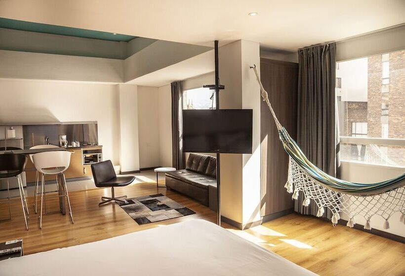 סוויטה, Viaggio 617