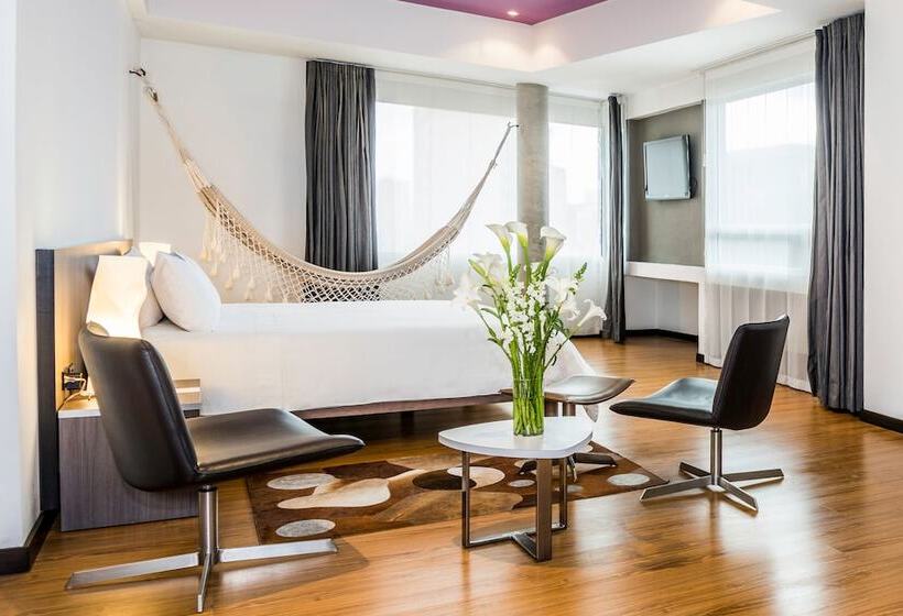 סוויטה, Viaggio 617