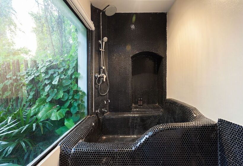 جناح, Lima Bella Resort