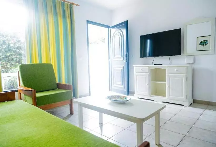 بانگلوی استاندارد, Mar Azul Playa