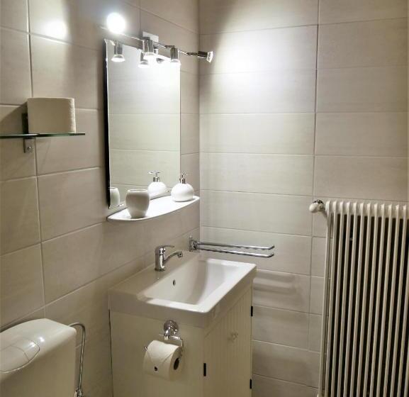 Comfort room with garden view, Pension Kitty