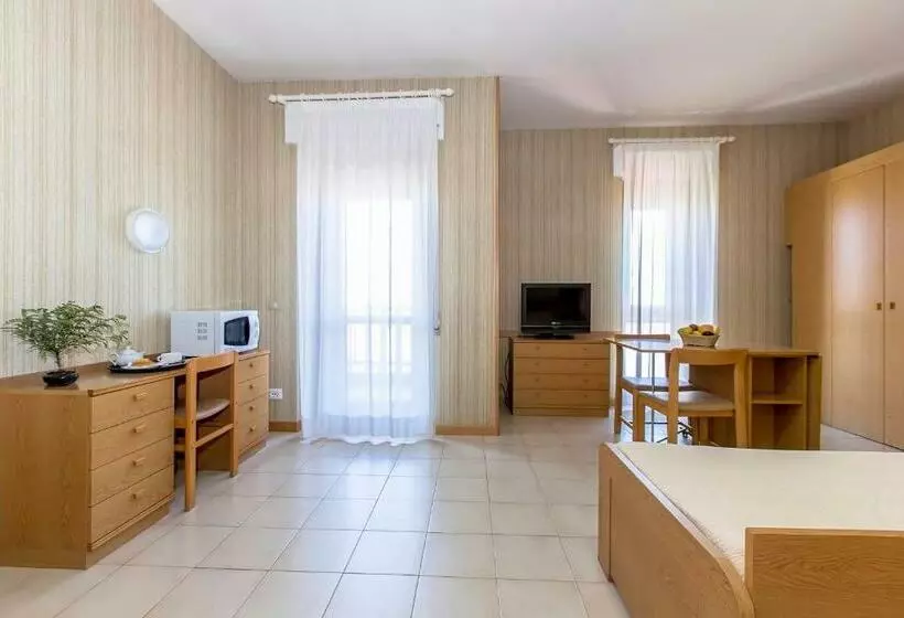 اتاق استاندارد سه نفره, Residence Ulivi E Palme
