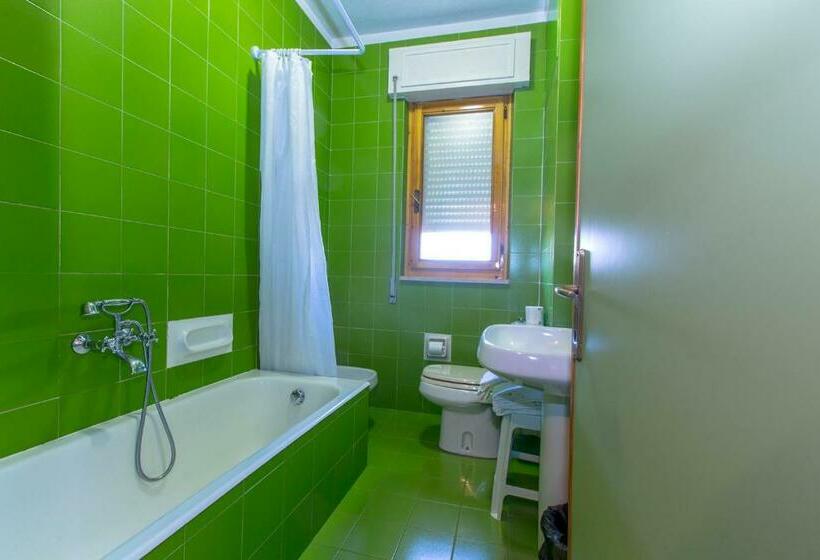 스탠다드 스튜디오, Residence Ulivi E Palme