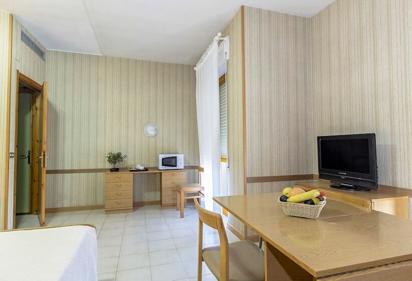 스탠다드 스튜디오, Residence Ulivi E Palme