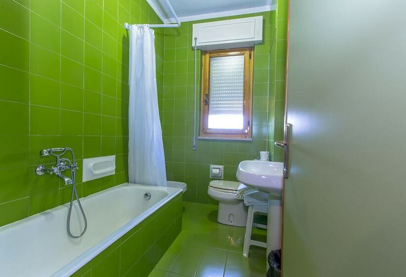 스탠다드 스튜디오, Residence Ulivi E Palme