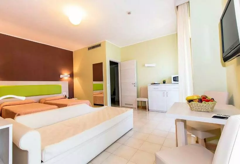 اتاق سوپریور سه تخته, Residence Ulivi E Palme