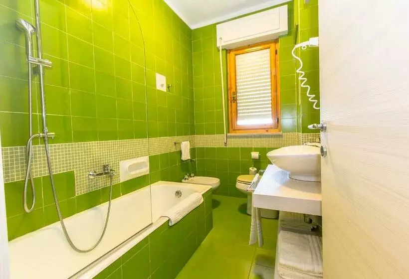 اتاق سوپریور سه تخته, Residence Ulivi E Palme
