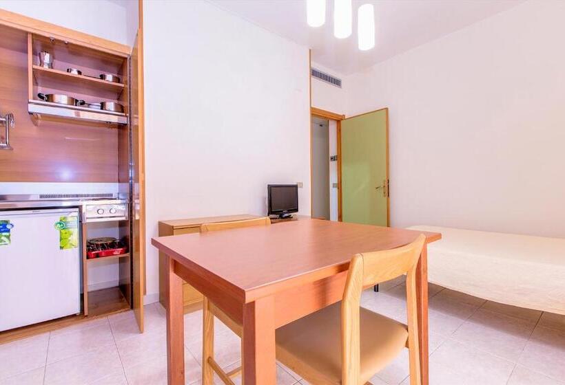 스탠다드 스튜디오, Residence Ulivi E Palme