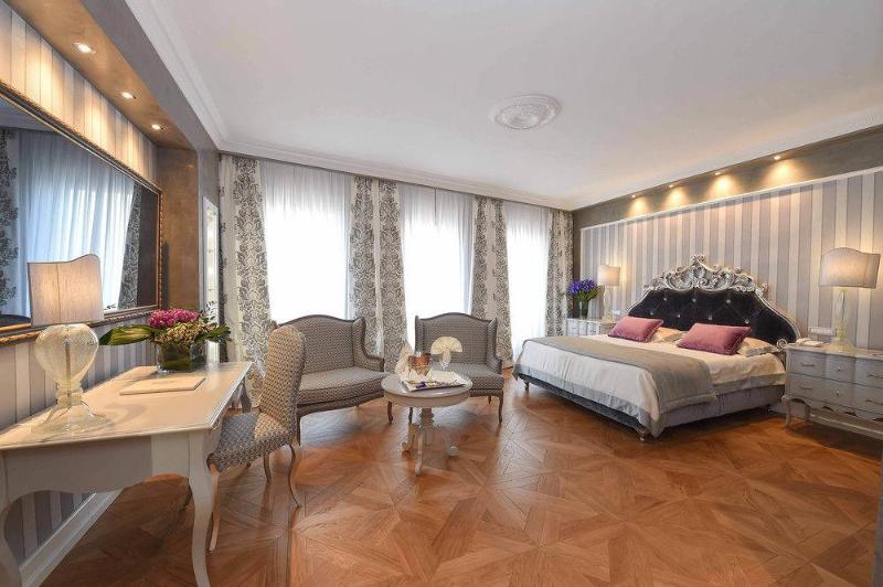 스탠다드 스튜디오, Residence Ulivi E Palme