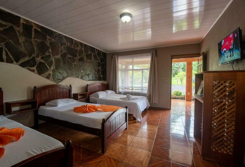 חדר סטנדרט לארבעה, & Hot Springs Sueño Dorado