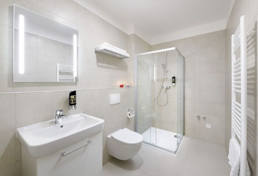 Apartamento Ático 2 Quartos, Downtown Suites Kodanská