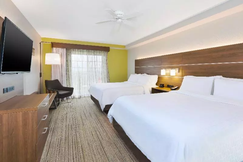 エクゼクティブスイート, Holiday Inn Express Hotel & Suites Petoskey, An Ihg
