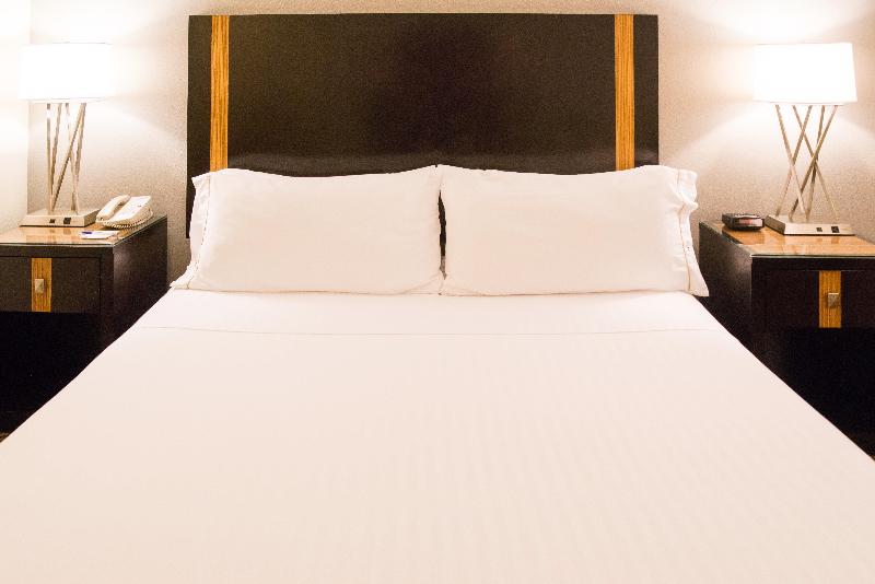 غرفة إدارية سرير كينج, Holiday Inn Express Hotel & Suites Chanhassen By Ihg