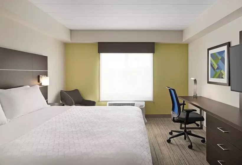 スイート, Holiday Inn Express Hotel & Suites Fort Myers East   The Forum, An Ihg