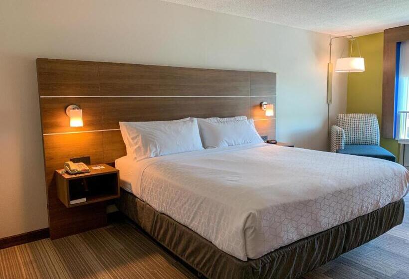 Стандартный Номер Кровать Кинг, Holiday Inn Express & Suites Lexington Downtown Area Keeneland, An Ihg