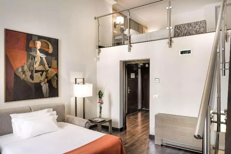 سوییت, Holiday Inn Express & Suites Lexington Downtown Area Keeneland, An Ihg