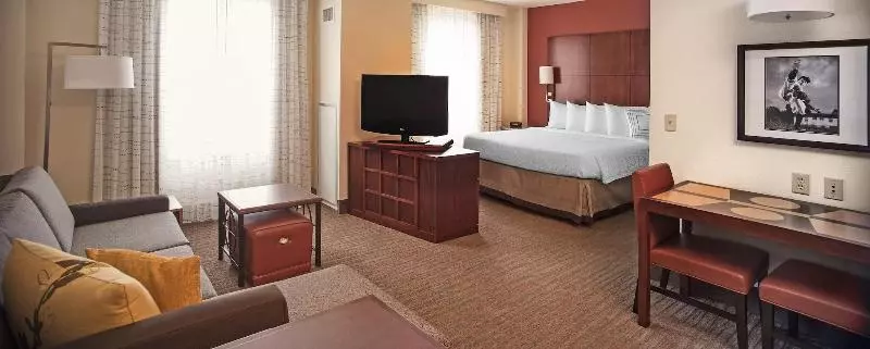 キングサイズベッドのスタンダードルーム, Holiday Inn Express & Suites Clinton, An Ihg
