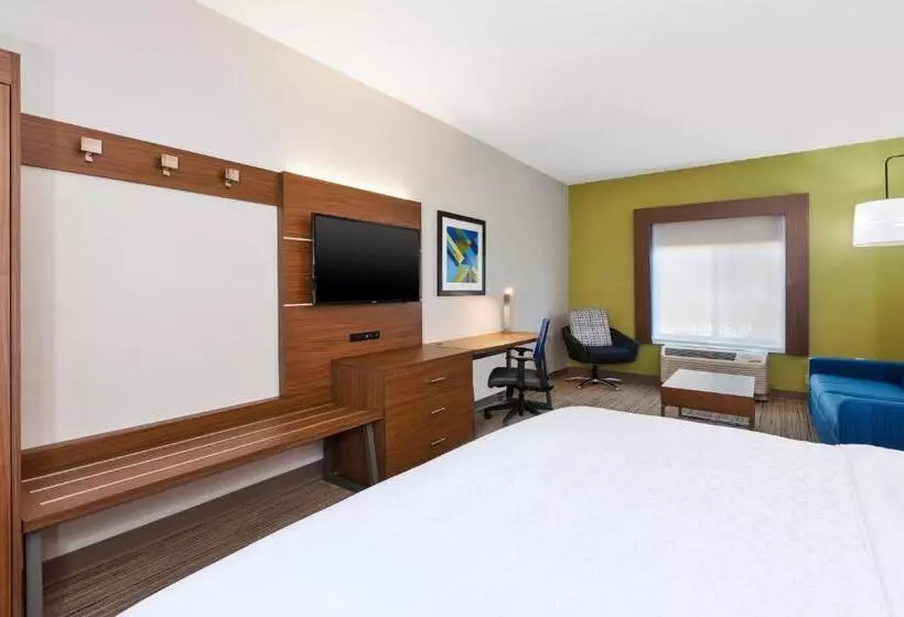 キングサイズベッドのスイートルーム, Holiday Inn Express And Suites Three Rivers, An Ihg