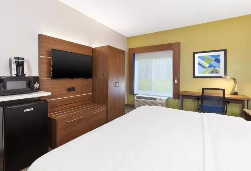 身障者適用キングサイズベッドルーム, Holiday Inn Express And Suites Three Rivers, An Ihg