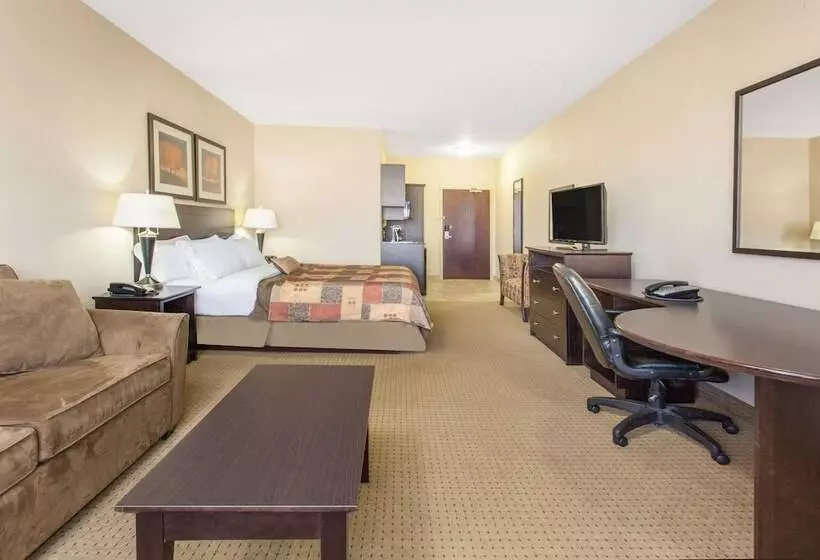 Sviitti, Ramada By Wyndham Pincher Creek