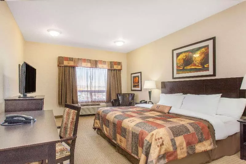 Standard-huone King-vuode, Ramada By Wyndham Pincher Creek