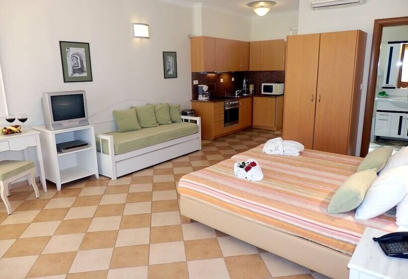 استوديو  سوبيريور مطل على الحديقة, Sea View Resorts & Spa