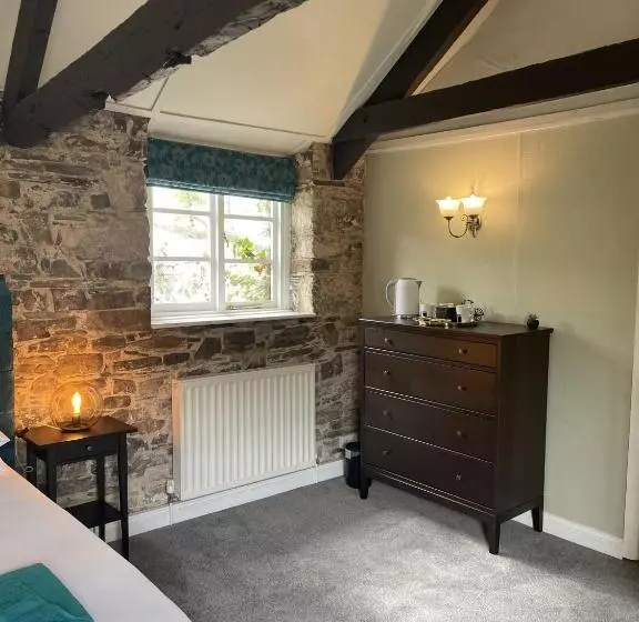 デラックスの４人部屋, The Fountain Inn & Riverside Restaurant