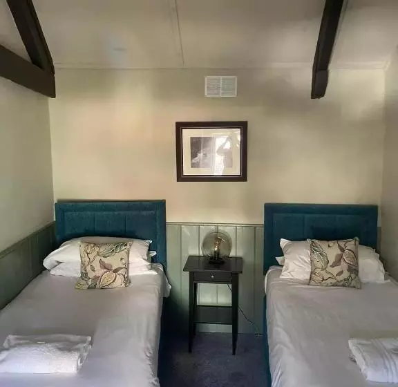 デラックスの４人部屋, The Fountain Inn & Riverside Restaurant