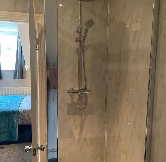 غرفة قياسية, The Fountain Inn & Riverside Restaurant