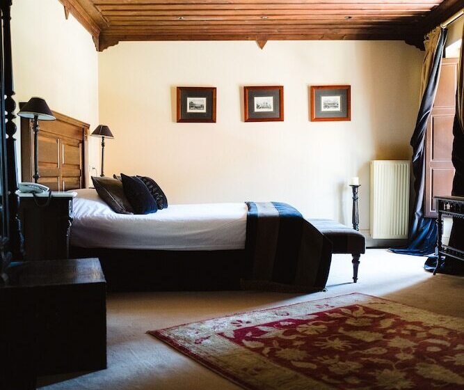 סוויטת ג'וניור, Trikolonion Country Stemnitsa