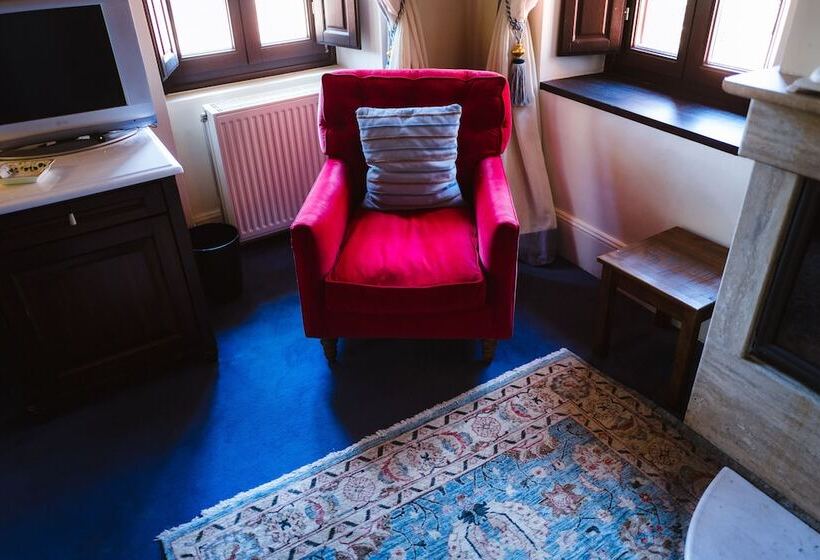 סוויטה עם נוף, Trikolonion Country Stemnitsa