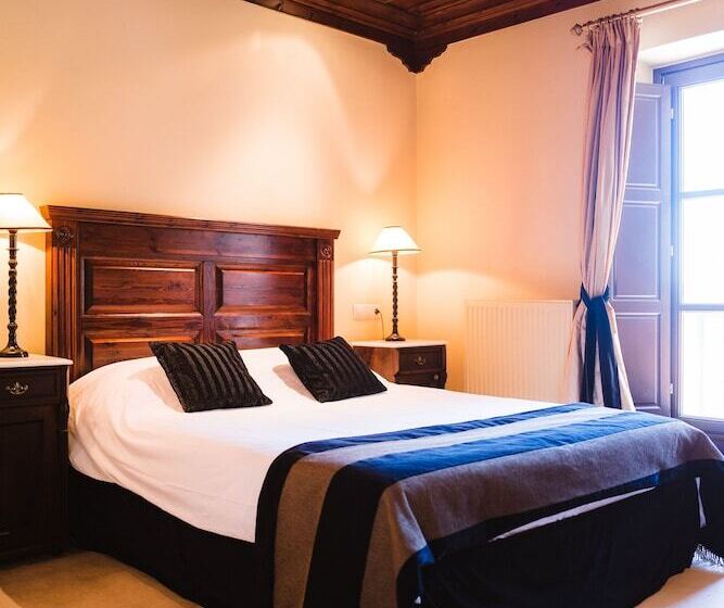 חדר משפחתי, Trikolonion Country Stemnitsa