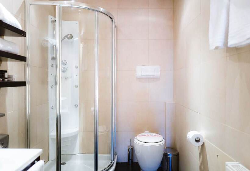 סוויטה נוף להרים, Trikolonion Country Stemnitsa