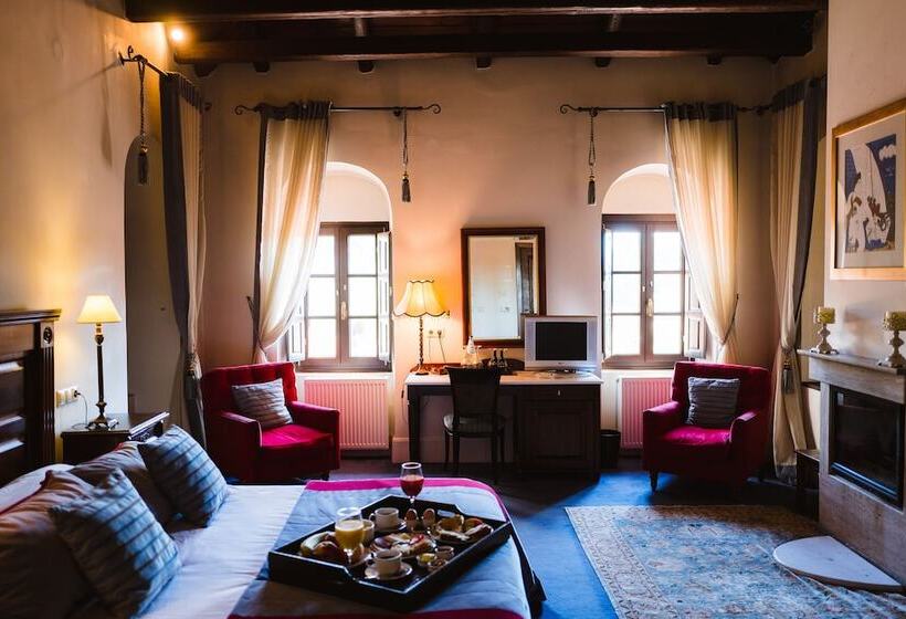 סוויטה נוף להרים, Trikolonion Country Stemnitsa