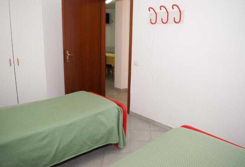 带2个卧室的公寓, Baia Toscana