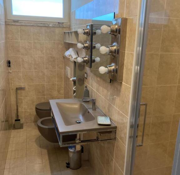 דירת חדר נוף לים, Baia Toscana