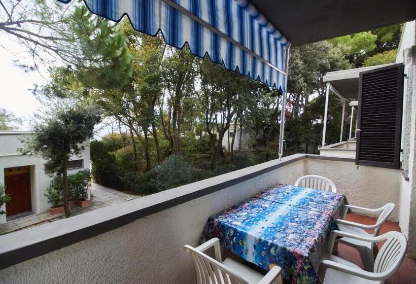 דירת דופלקס בת חדר שינה 1, Baia Toscana