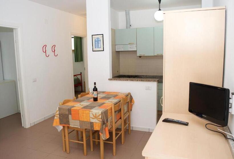 דירת דופלקס בת חדר שינה 1, Baia Toscana