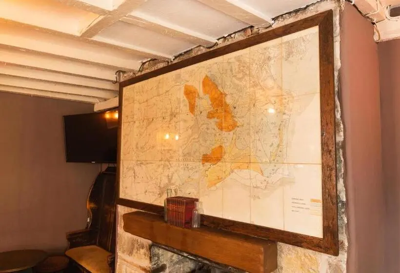 Superior-huone, Fox And Hounds Llancarfan
