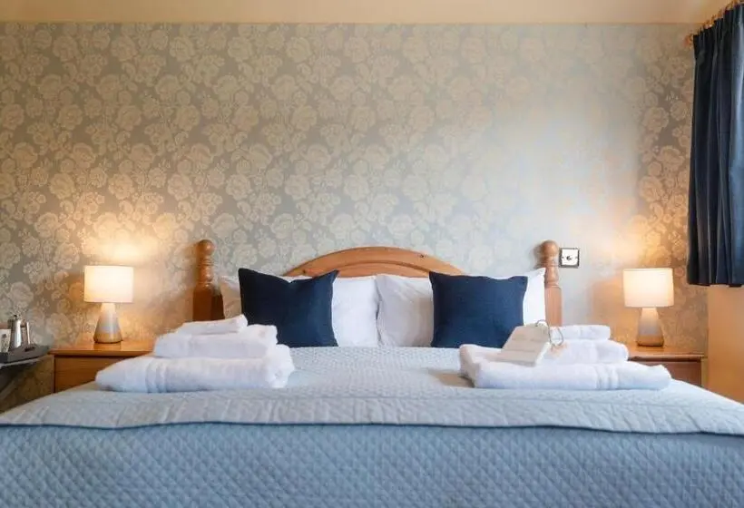 Superior-huone, Fox And Hounds Llancarfan
