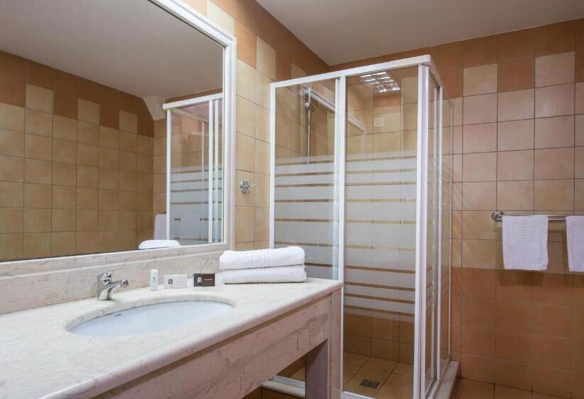 Семейный Номер, Elmi Beach Hotel & Suites