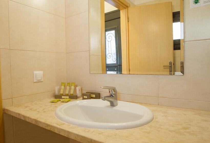 家庭套房, Aeolian Gaea