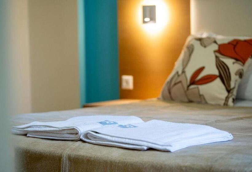 家庭套房, Aeolian Gaea