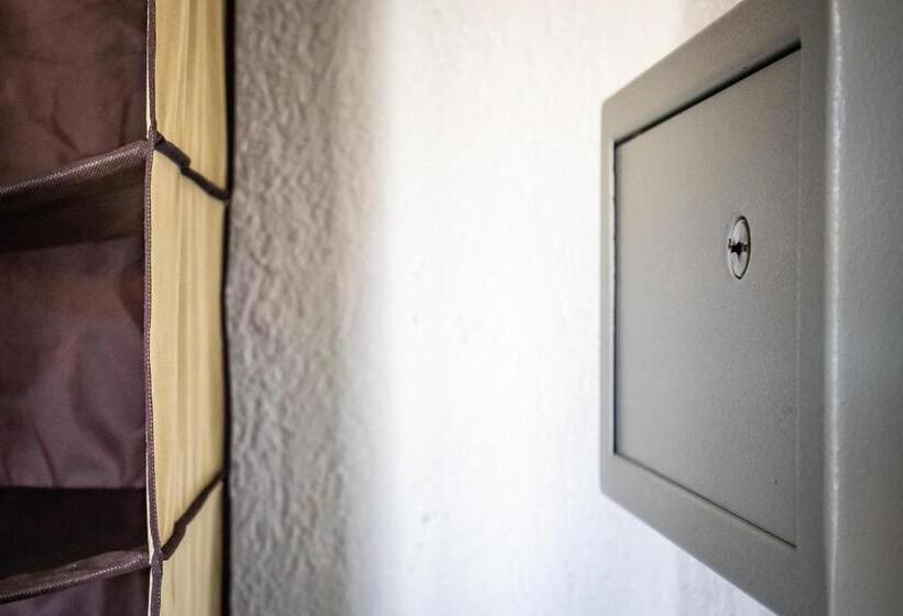 Quarto Triplo Standart, Amalia