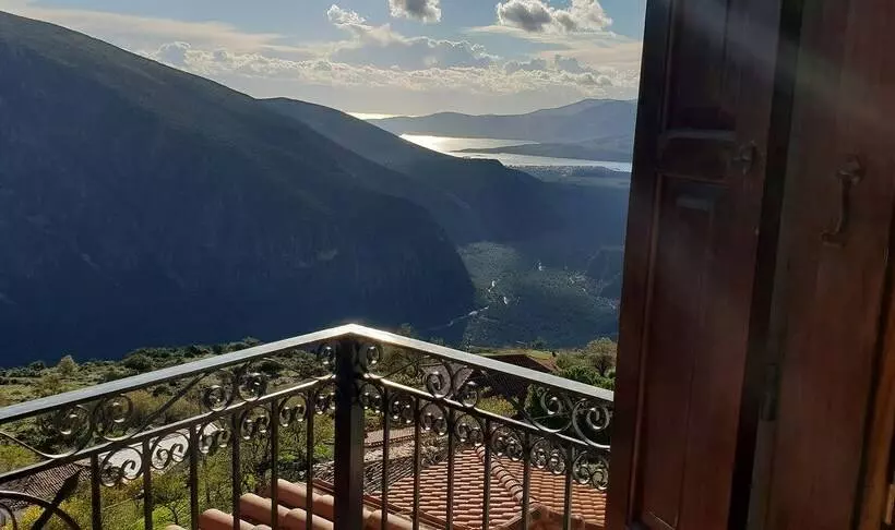 Triple Room Sea View, Apollo
