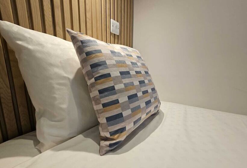 חדר סטנדרט, The Balmoral