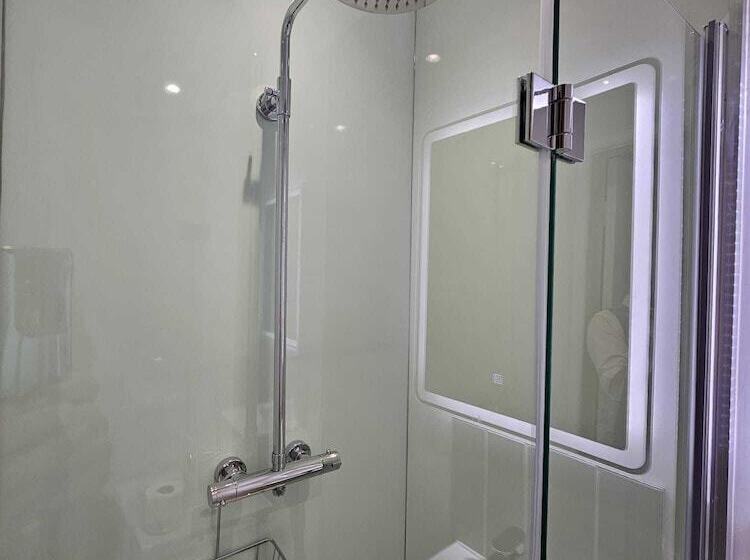 חדר סטנדרט יחיד, The Balmoral