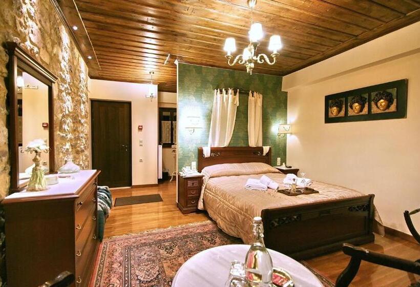 סוויטת ג'וניור, En Dimitsani