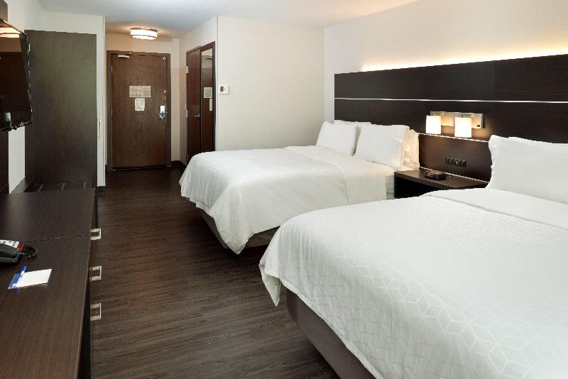 스탠다드 룸, Holiday Inn Express & Suites Pueblo, An Ihg