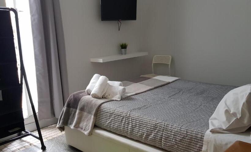 스탠다드 룸, Leao De Ouro